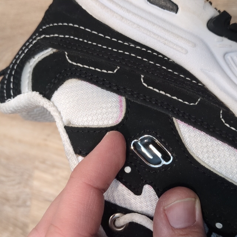 ❤️Skechers D'Lites Women's Black & White Safety Toe Sneakers size 8.5❤️ - Picture 16 of 16